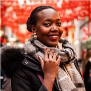 Sono madrelingua inglese e offro ripercussioni per adulti e studenti